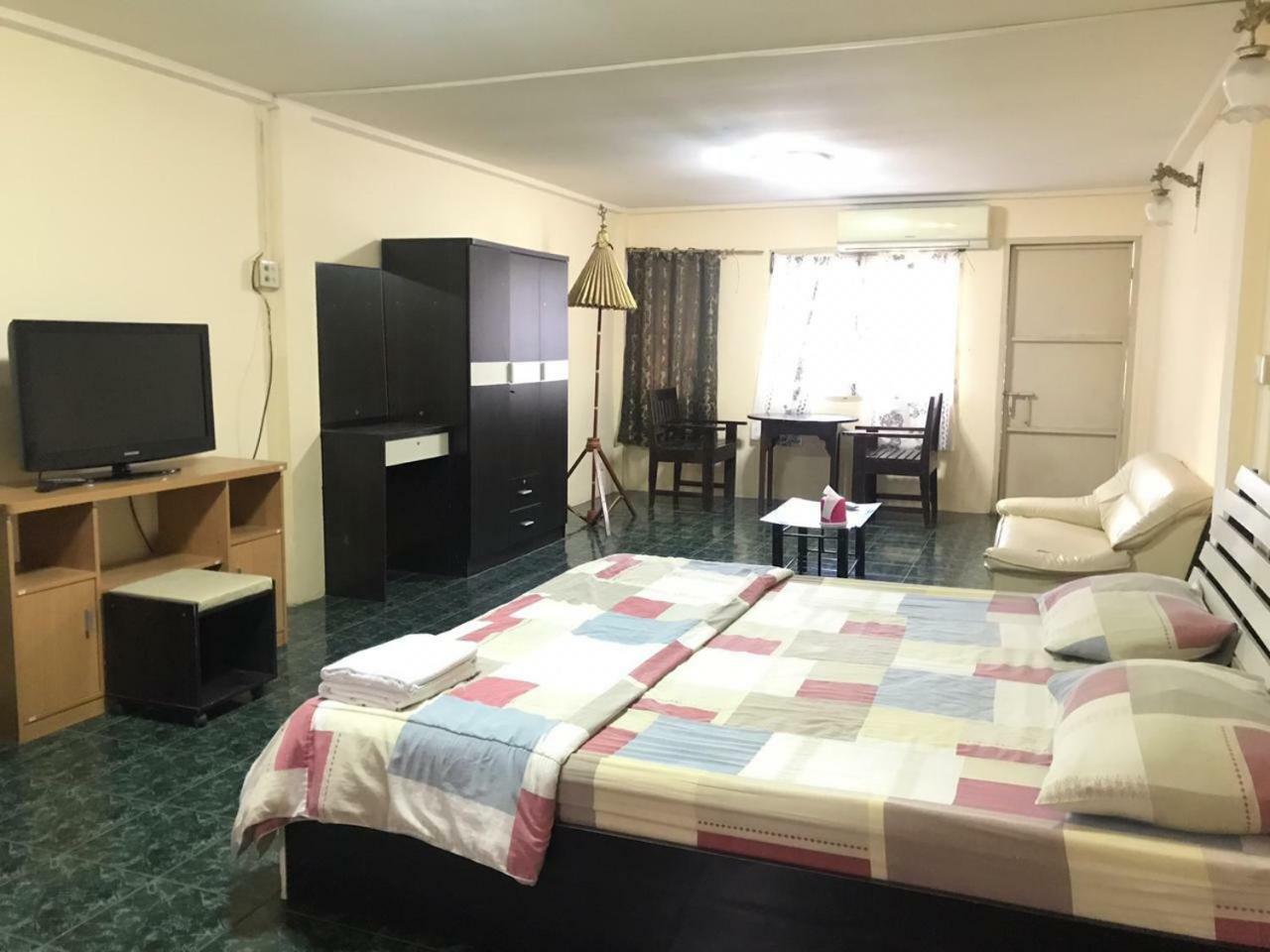 Encore Sea View Pattaya Zewnętrze zdjęcie